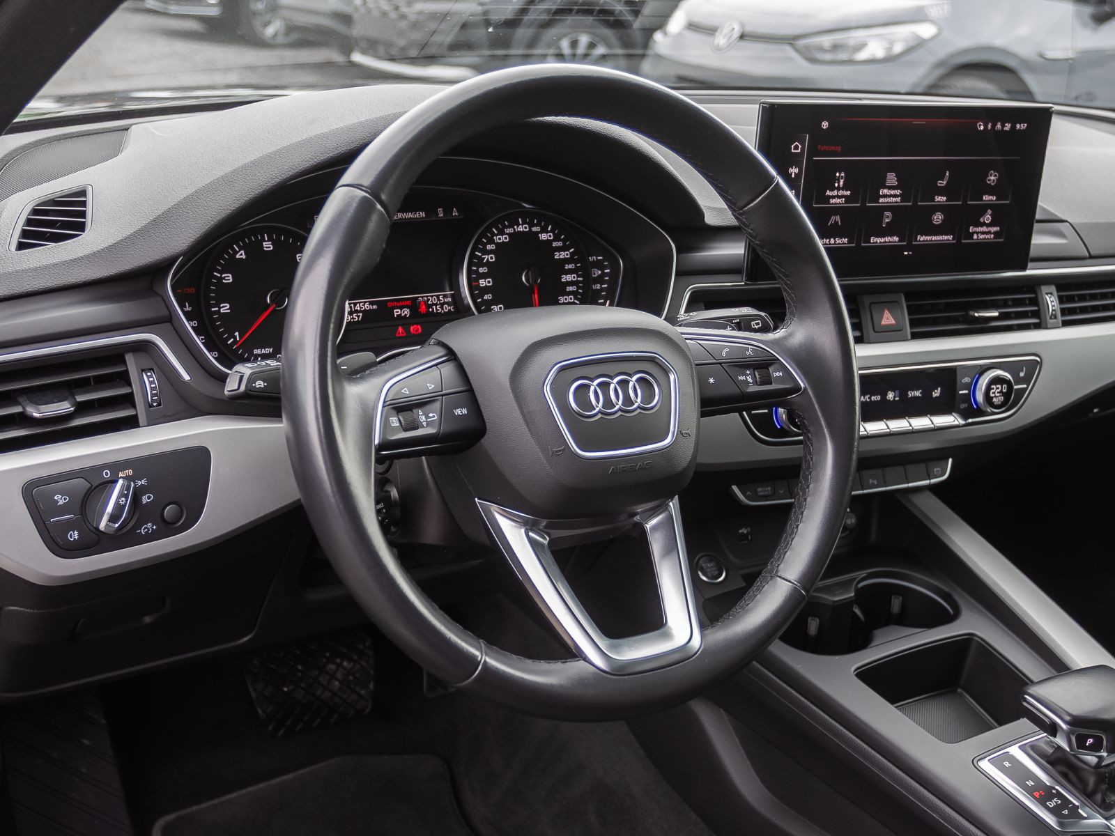 Audi A4 Avant Adv. 40TFSI Stronic Navi LED EPH ACC GRA