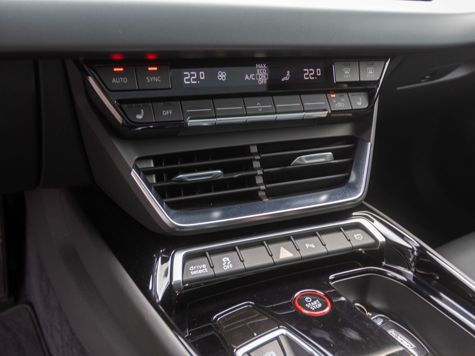 Audi e-tron GT quattro Navi LED Standklima Panorama EPH