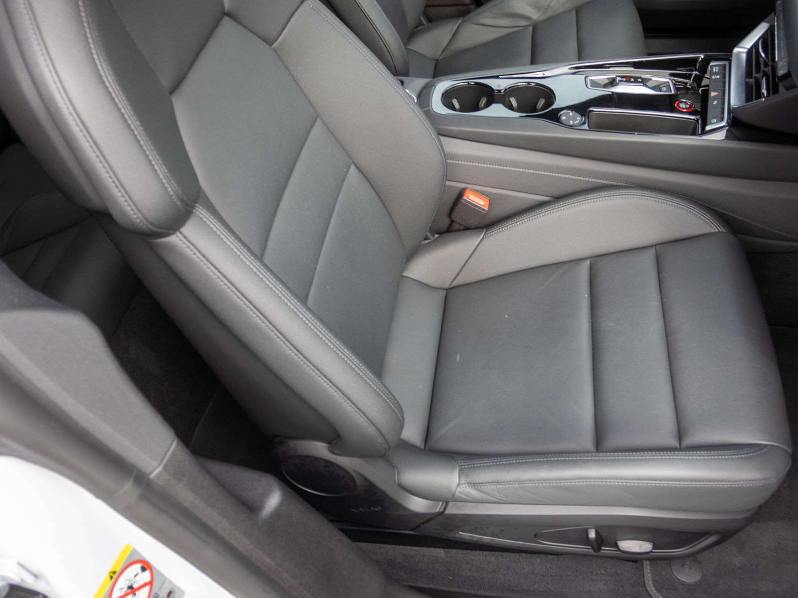 Audi e-tron GT quattro Navi LED Standklima Panorama EPH