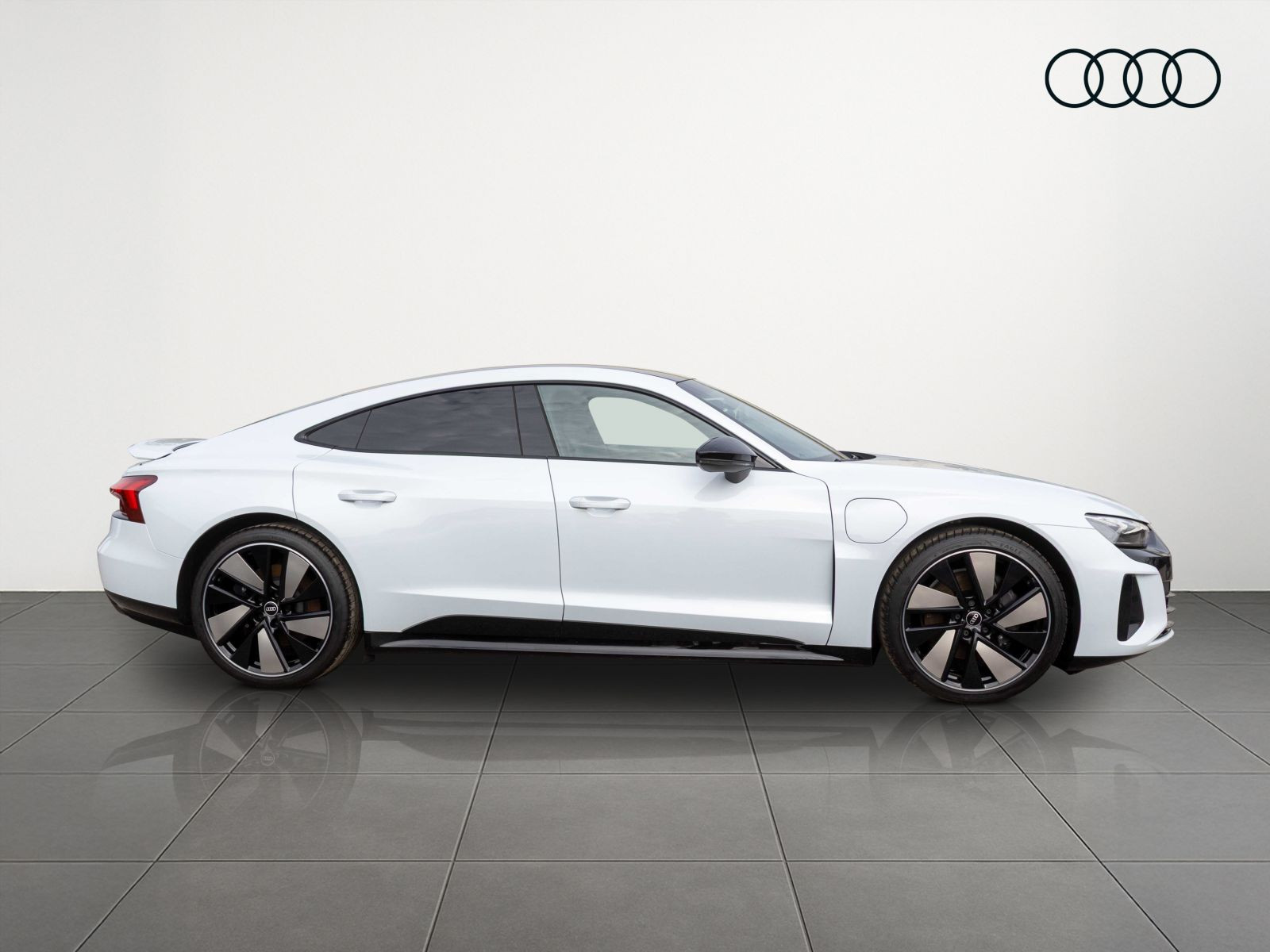 Audi e-tron GT quattro Navi LED Standklima Panorama EPH