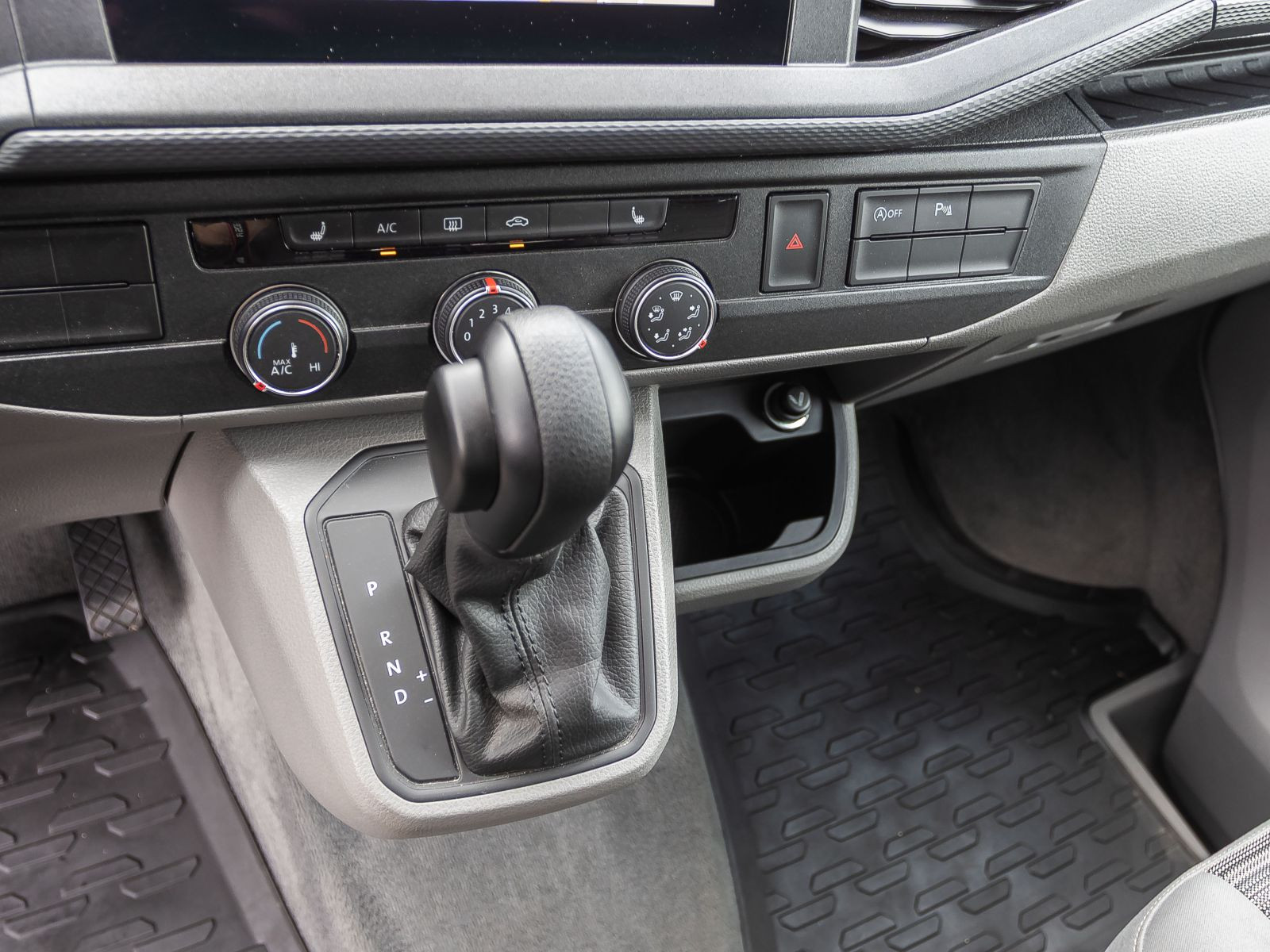 Volkswagen T6.1 California Beach 2.0TDI DSG Navi LED Standhzg