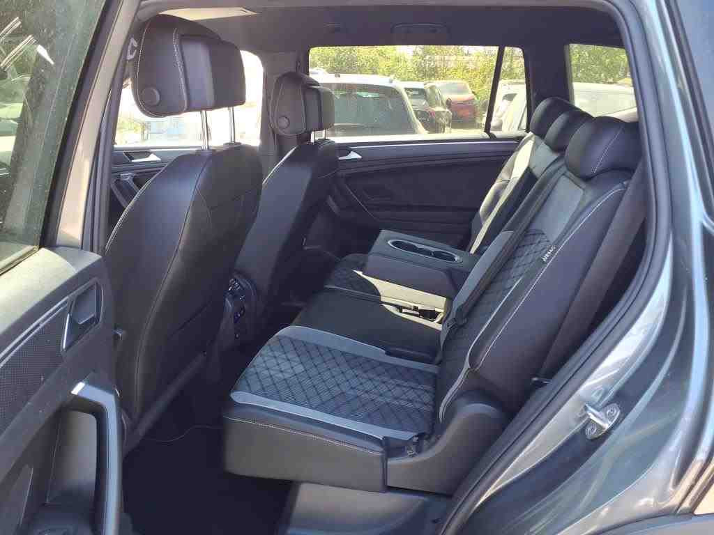 Volkswagen Tiguan Allspace R-Line 2.0TDI DSG Navi HuD Matrix