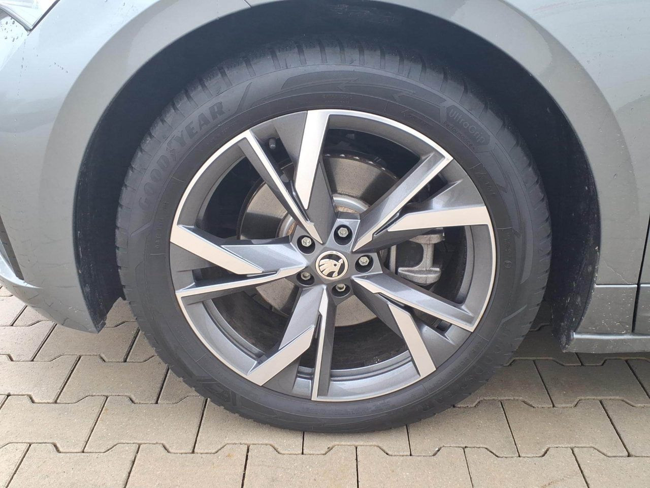 Skoda Enyaq 60 Sportline Standhzg LED GRA Sitzhzg
