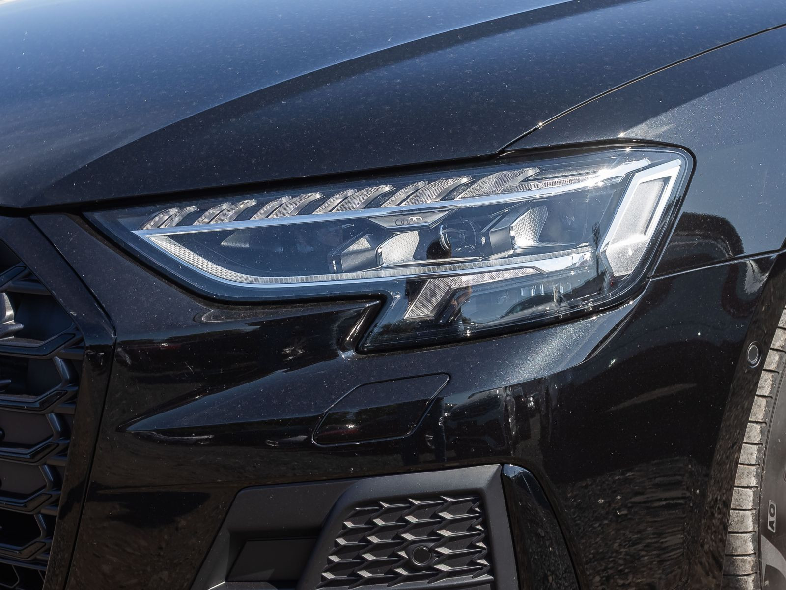 Audi A8 S line 50TDI Navi Matrix HuD Standhzg Luftfederung AHK