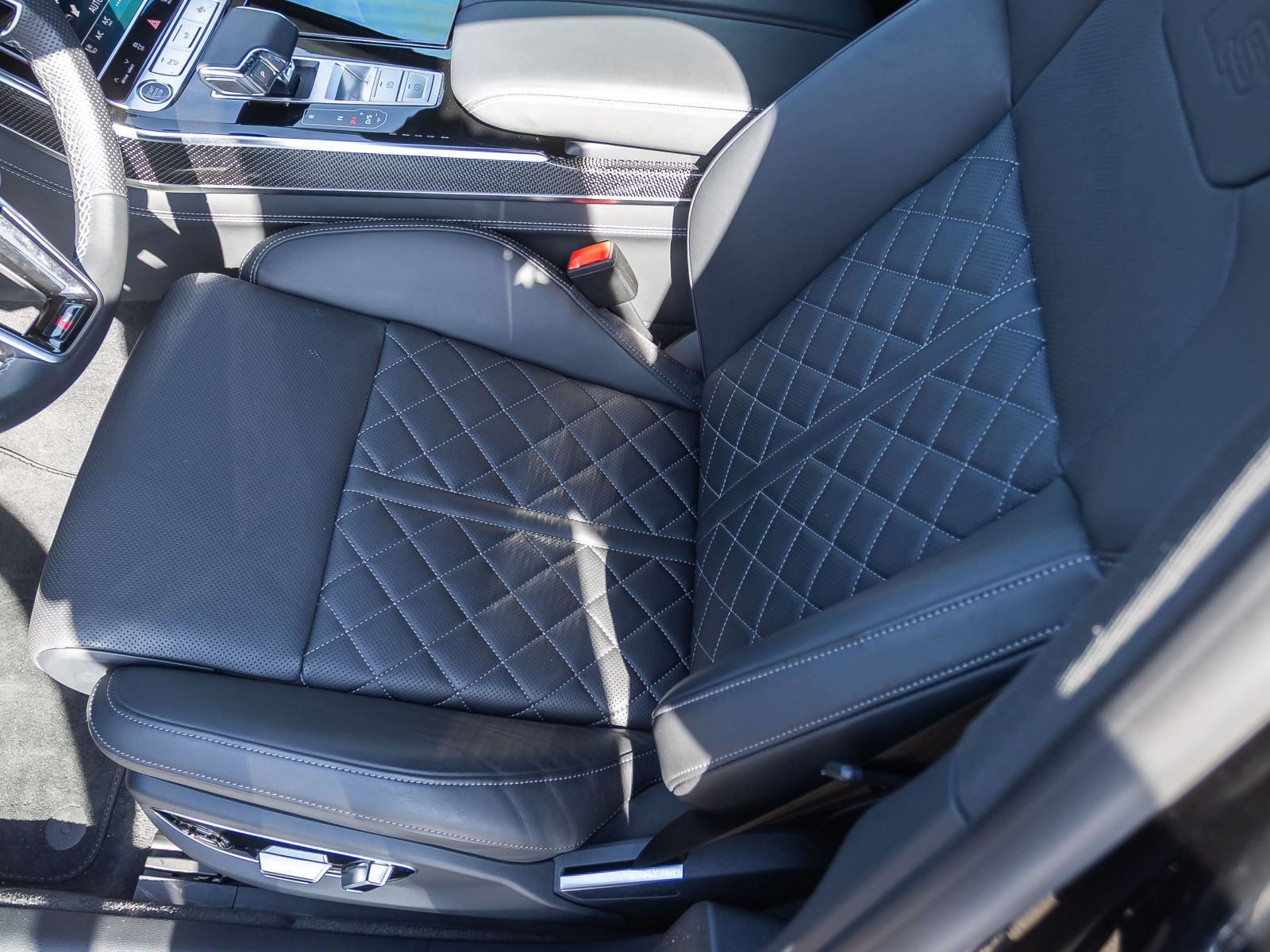 Audi A8 S line 50TDI Navi Matrix HuD Standhzg Luftfederung AHK