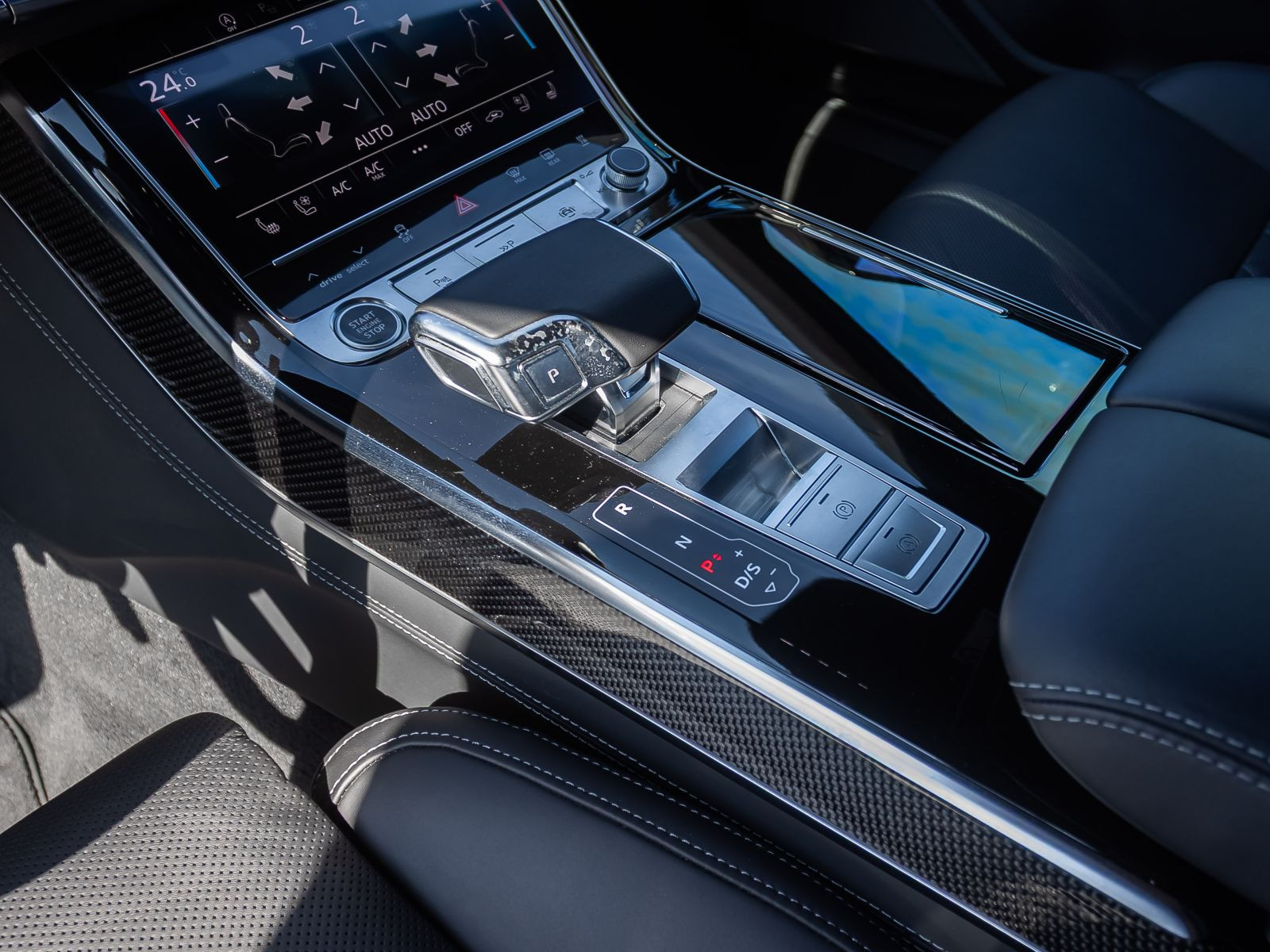 Audi A8 S line 50TDI Navi Matrix HuD Standhzg Luftfederung AHK