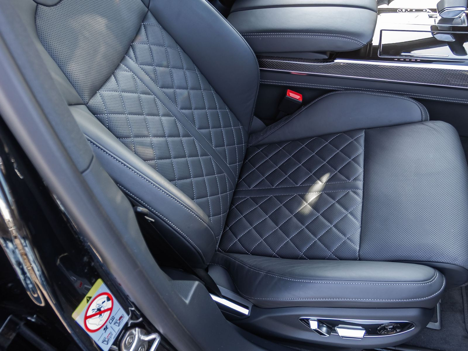 Audi A8 S line 50TDI Navi Matrix HuD Standhzg Luftfederung AHK