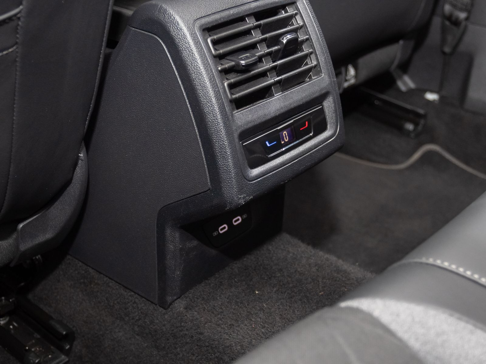 Volkswagen Golf VIII 1.5 eTSI DSG Goal, AHK, Navi, LED-Plus, Rückfahrkamera, App-Connect