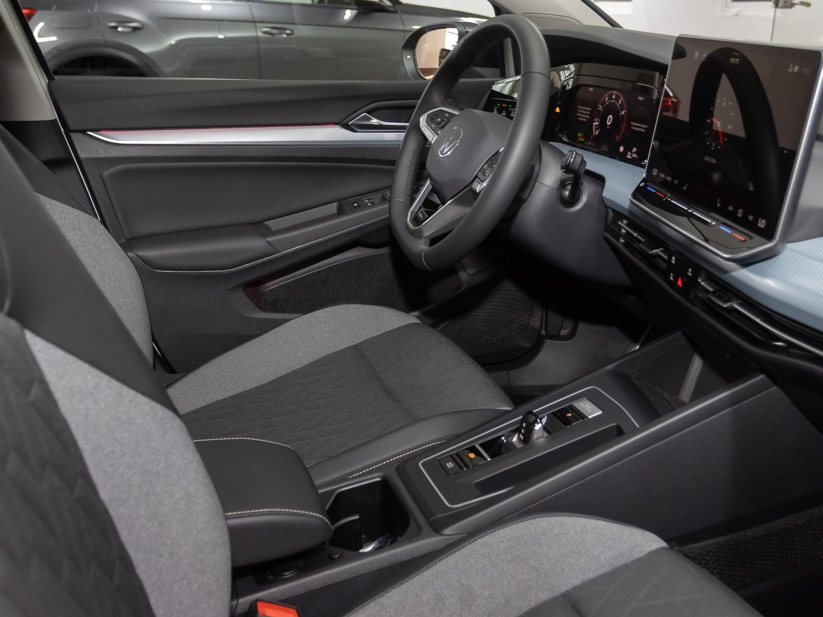 Volkswagen Golf VIII 1.5 eTSI DSG Goal, AHK, Navi, LED-Plus, Rückfahrkamera, App-Connect
