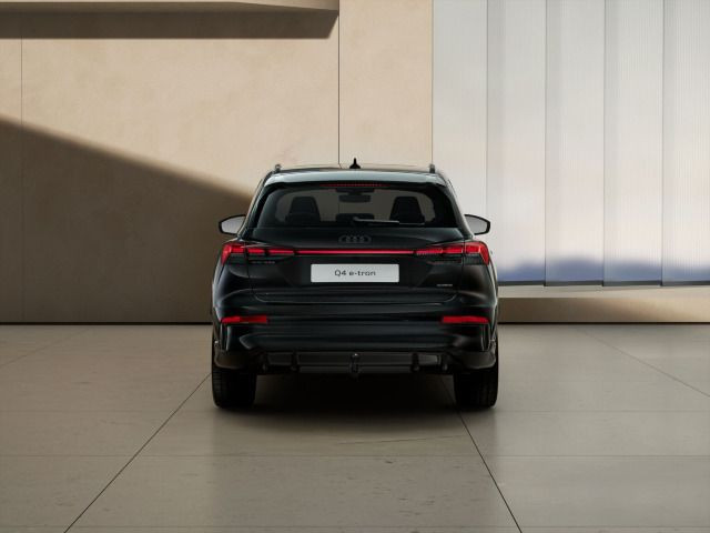 Audi Q4 SUV e-tron S line quattro  HuD/ Pano/ TechPlus / 220 kW