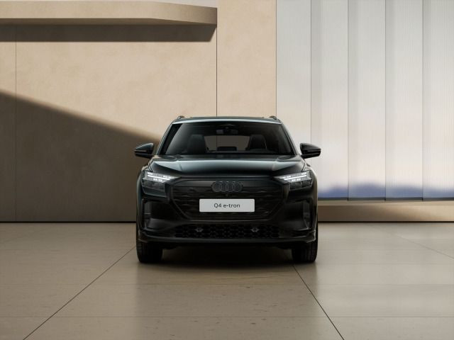 Audi Q4 SUV e-tron S line quattro  HuD/ Pano/ TechPlus / 220 kW