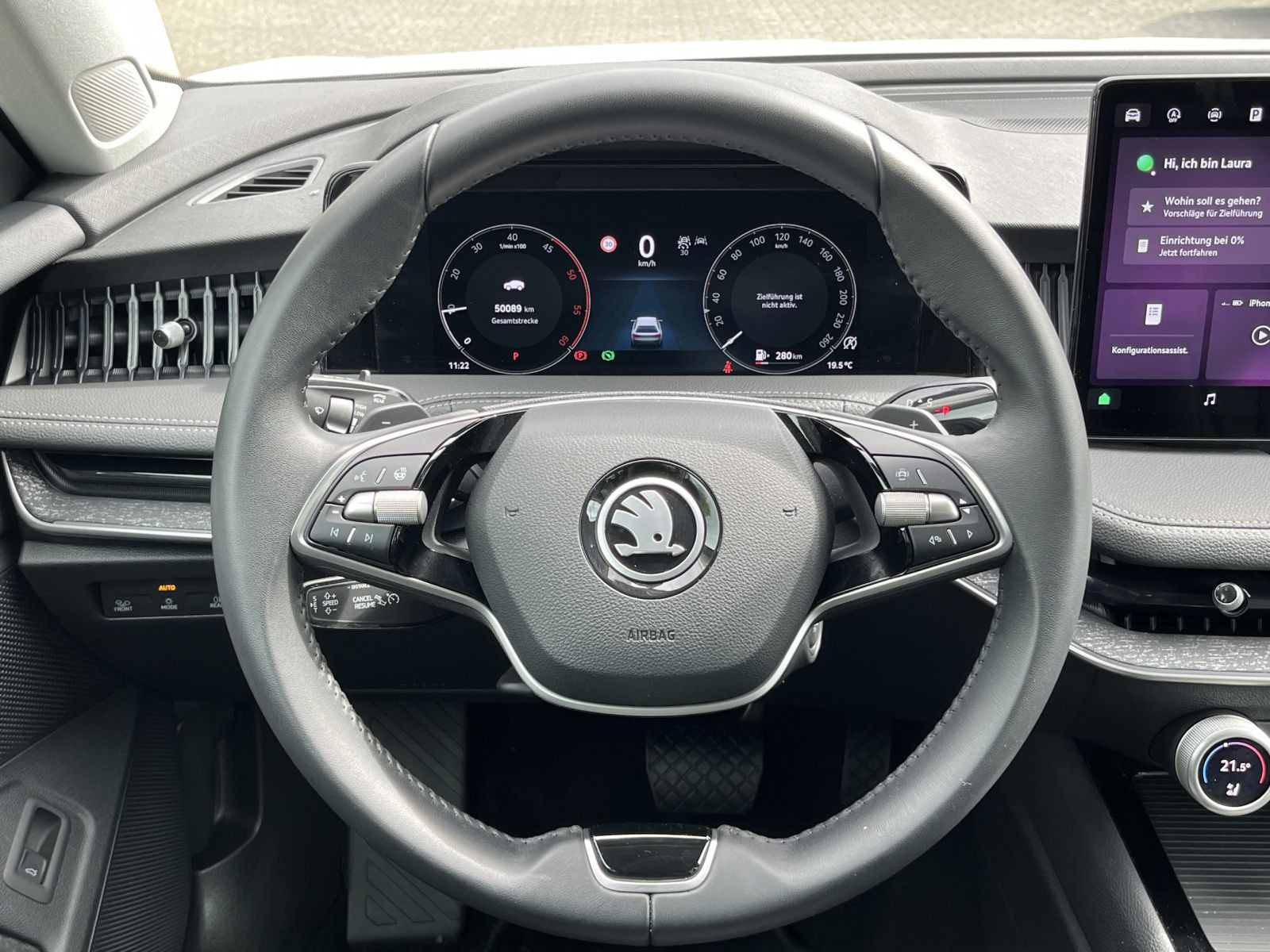 Skoda Superb Combi Selection 2,0TDI DSG 360°Kamera LED
