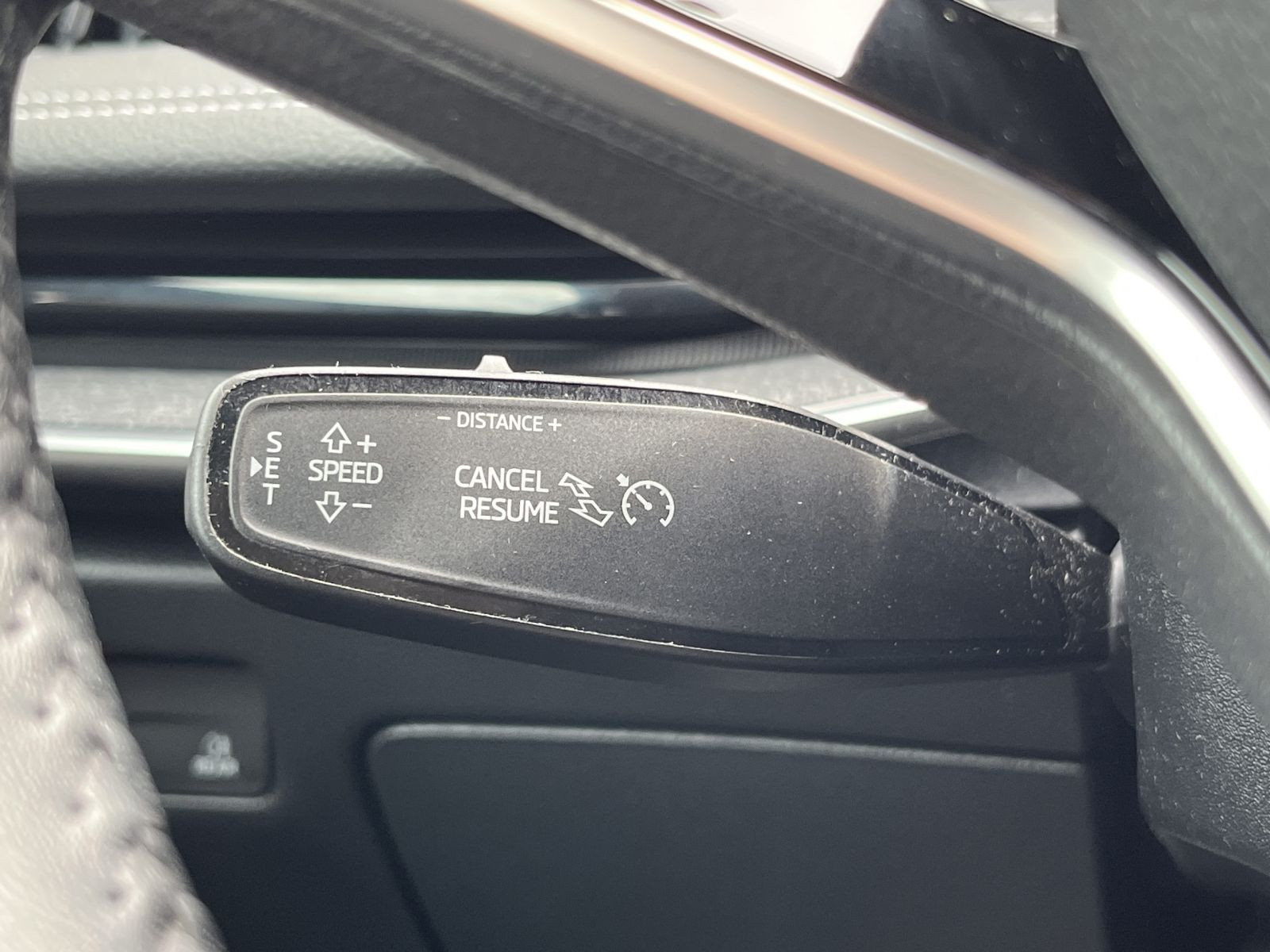 Skoda Superb Combi Selection 2,0TDI DSG 360°Kamera LED