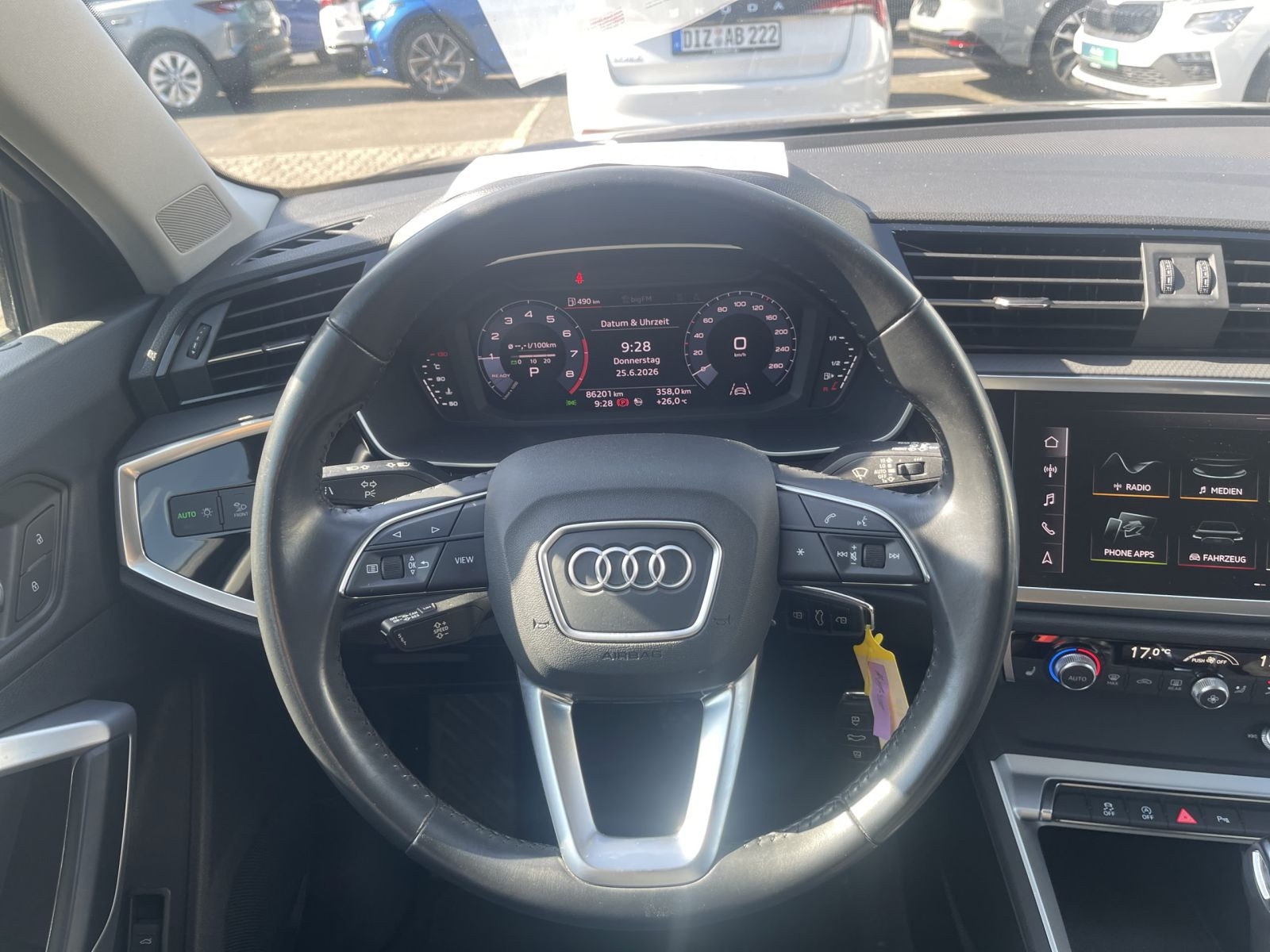 Audi Q3 SUV S line 35 TFSI 110KW DSG GRA LED AHK