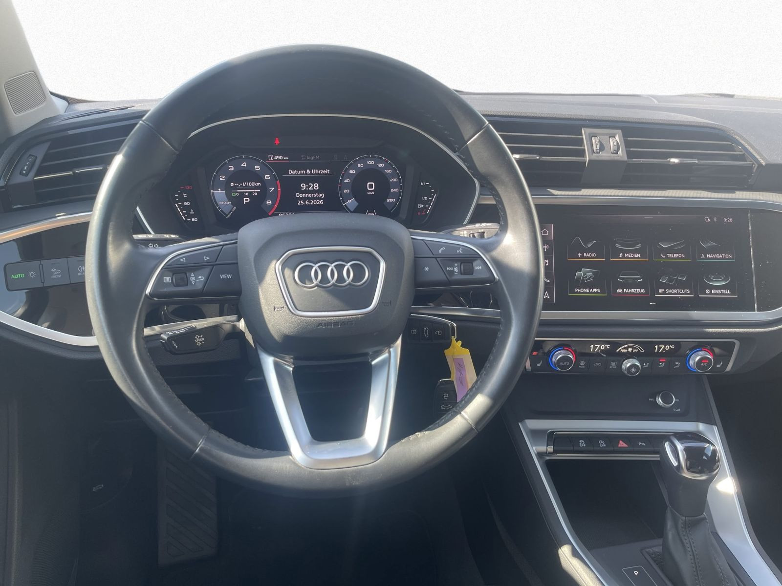 Audi Q3 SUV S line 35 TFSI 110KW DSG GRA LED AHK