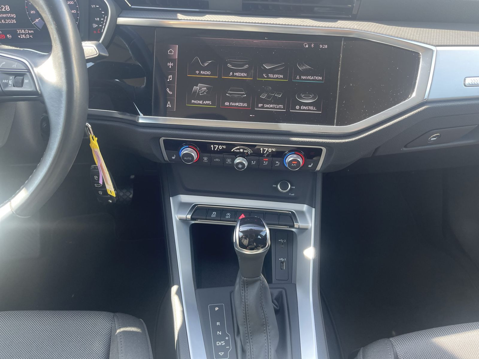 Audi Q3 SUV S line 35 TFSI 110KW DSG GRA LED AHK