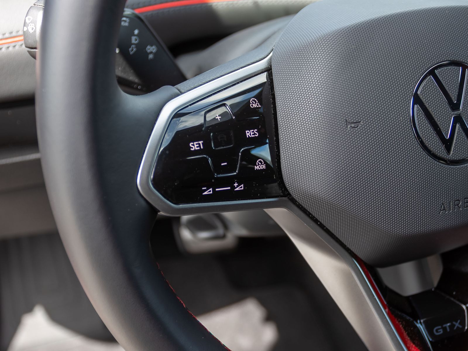 Volkswagen ID.7 Tourer GTX, AHK, Navi, LED-Matrix, Soundsystem, Augmented-Reality-Head-up-Display