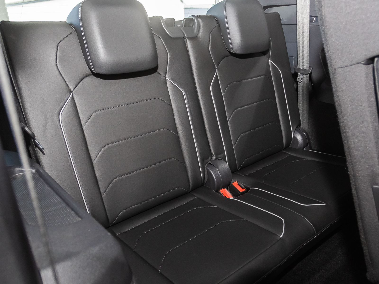 Volkswagen Tiguan Allspace R-Line 2.0TDI 4M DSG Navi Matrix Standhzg Panorama