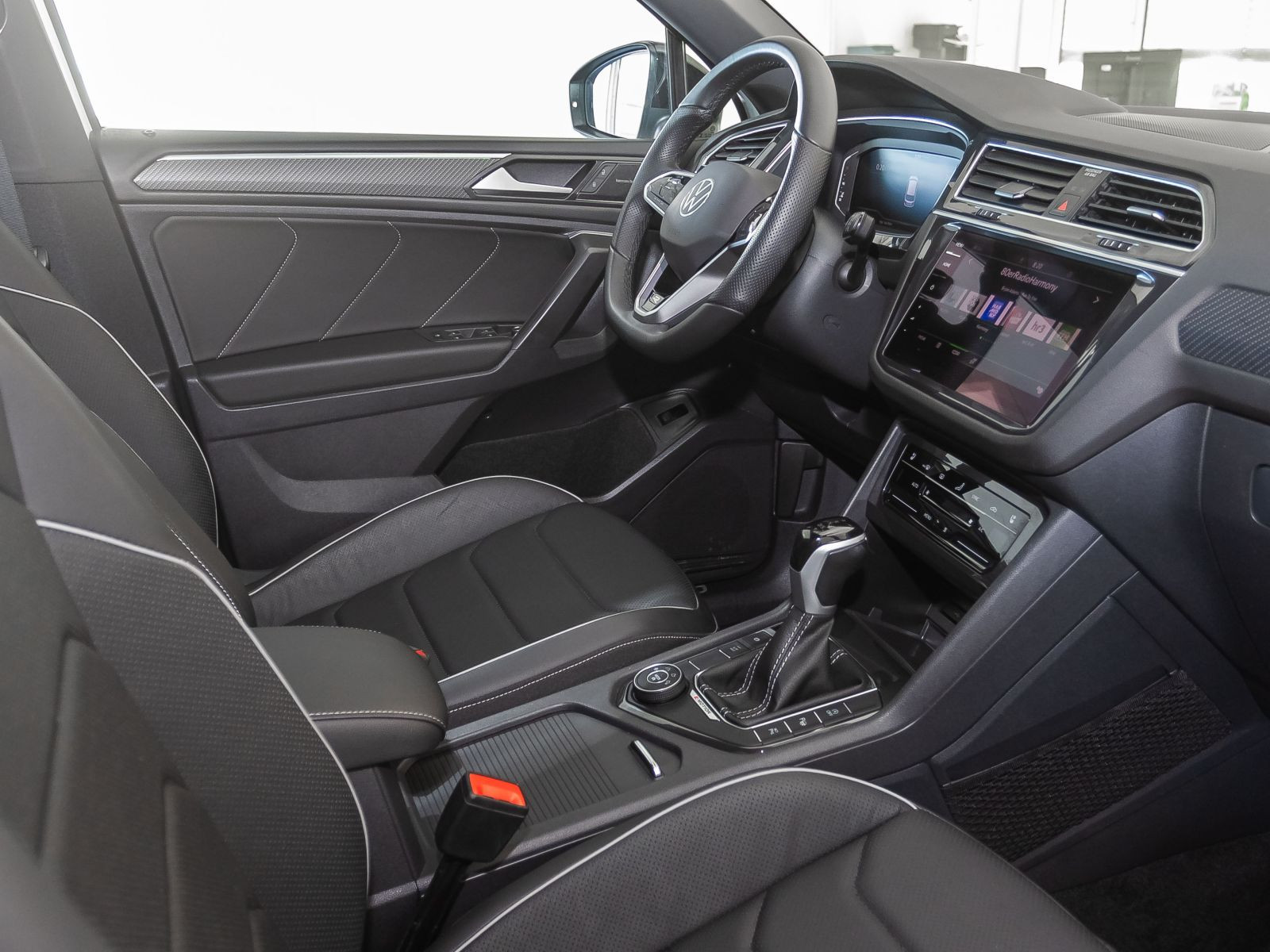 Volkswagen Tiguan Allspace R-Line 2.0TDI 4M DSG Navi Matrix Standhzg Panorama
