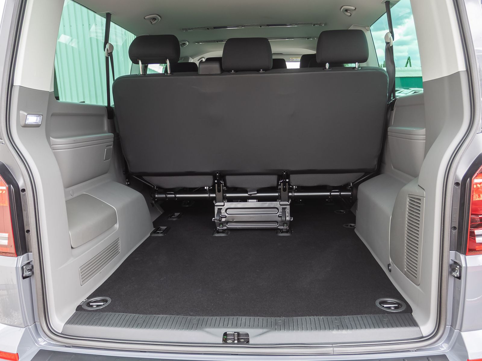 Volkswagen T6.1 Caravelle LR Comfortline 2.0TDI DSG Navi LED Standhzg ACC