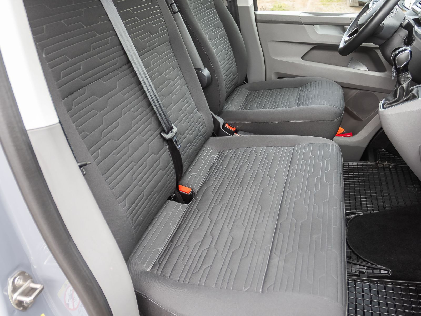 Volkswagen T6.1 Caravelle LR Comfortline 2.0TDI DSG Navi LED Standhzg ACC