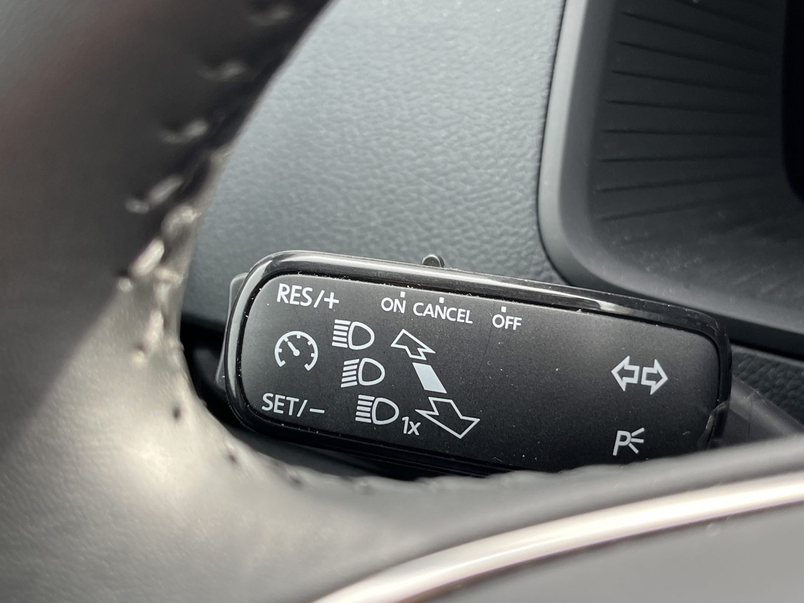 Skoda Karoq Selection 1.5TSI LED Sitzhzg Car Play