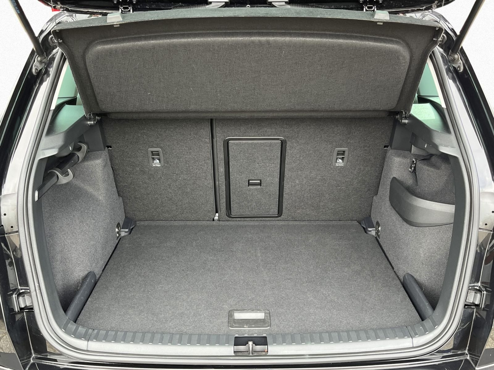 Skoda Karoq Selection 1.5TSI LED Sitzhzg Car Play