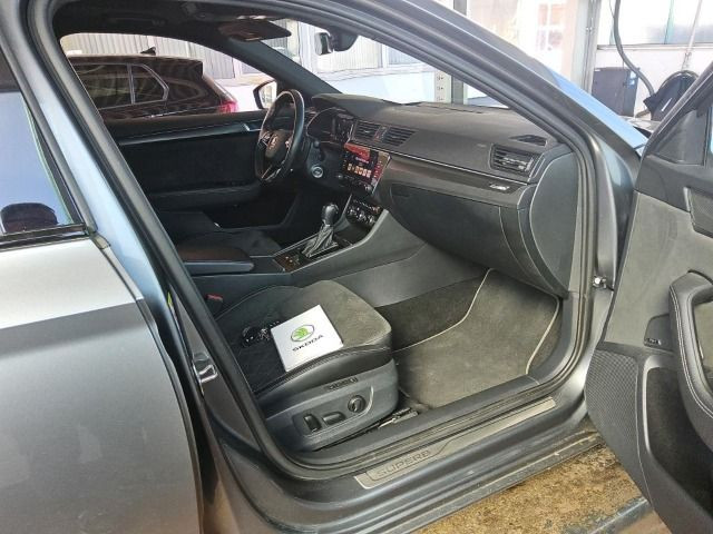 Skoda Superb Combi Sportline 1.4TSI DSG Navi Panorama