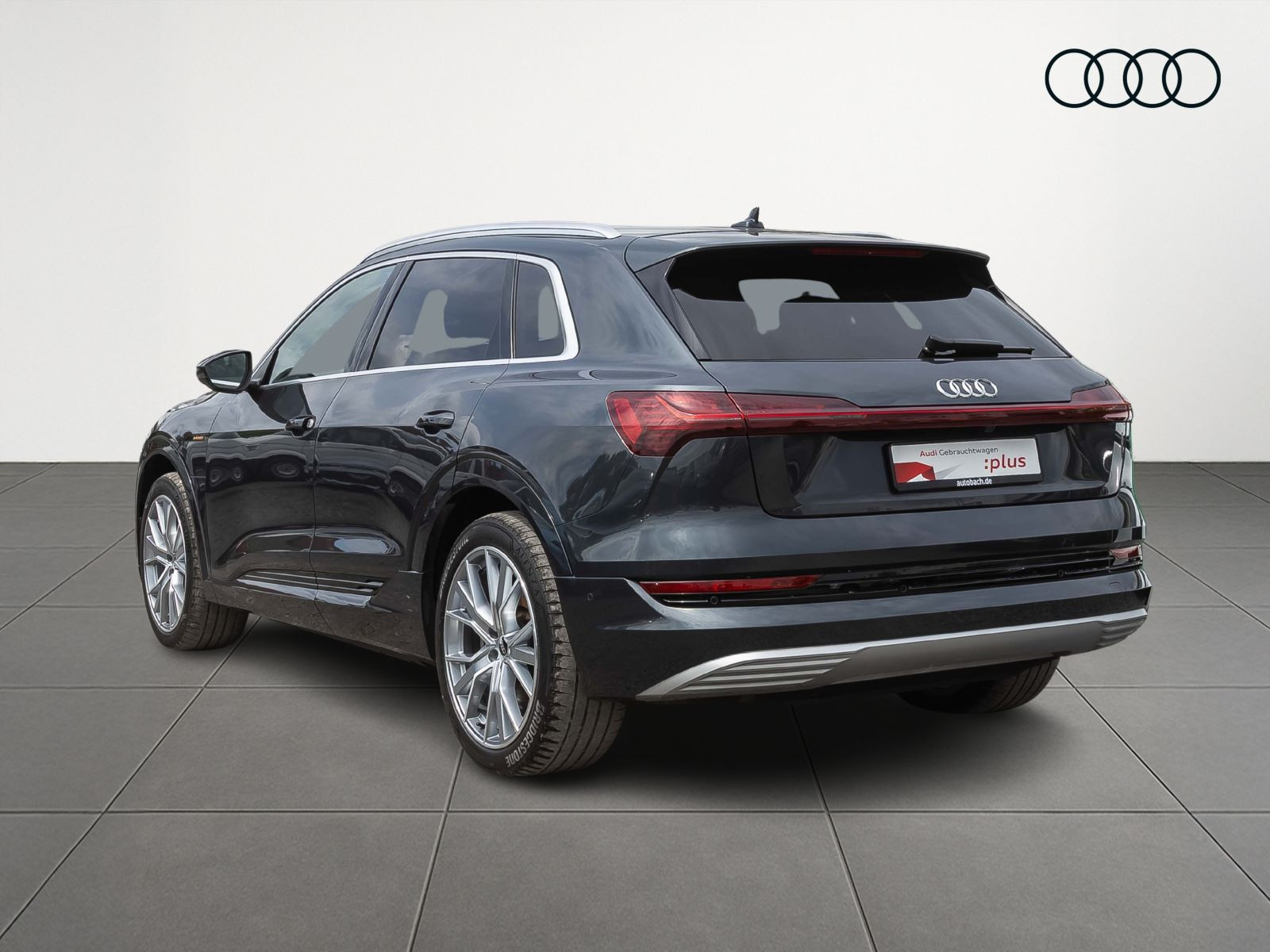 Audi e-tron advanced 55 qu Navi Standklima Air ACC
