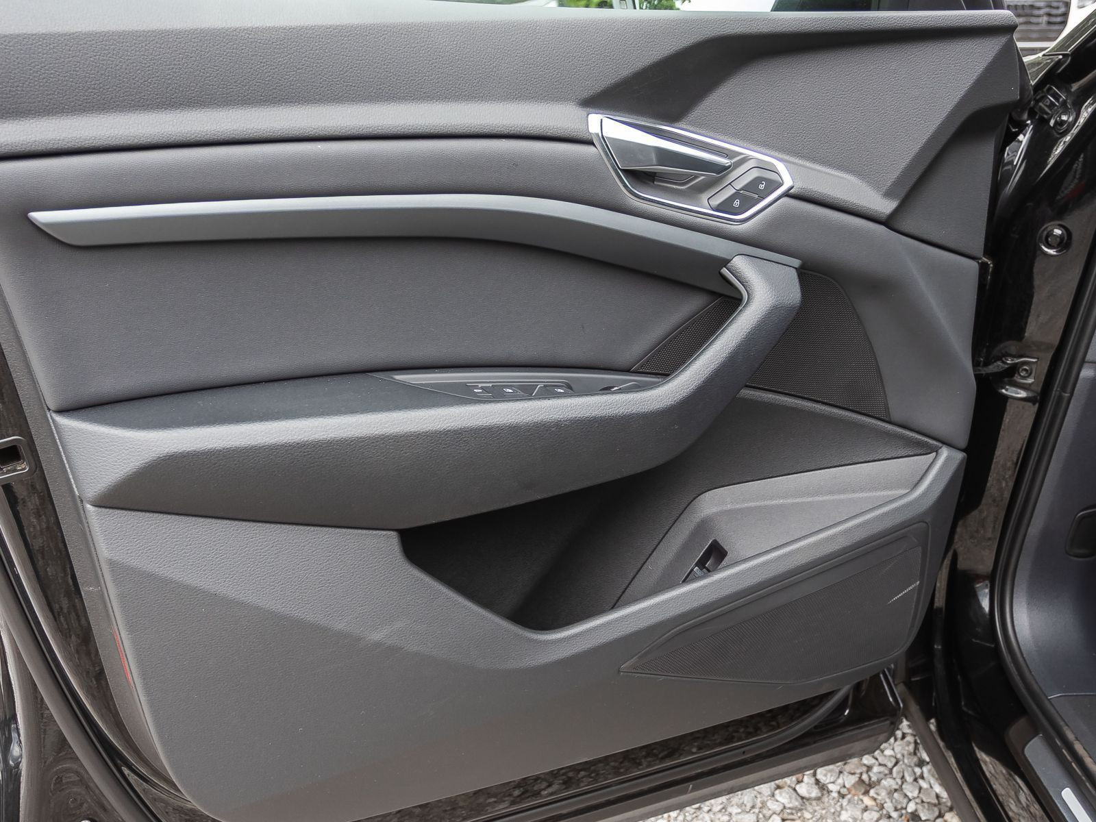 Audi e-tron advanced 55 qu Standklima Air Pano AHK ACC