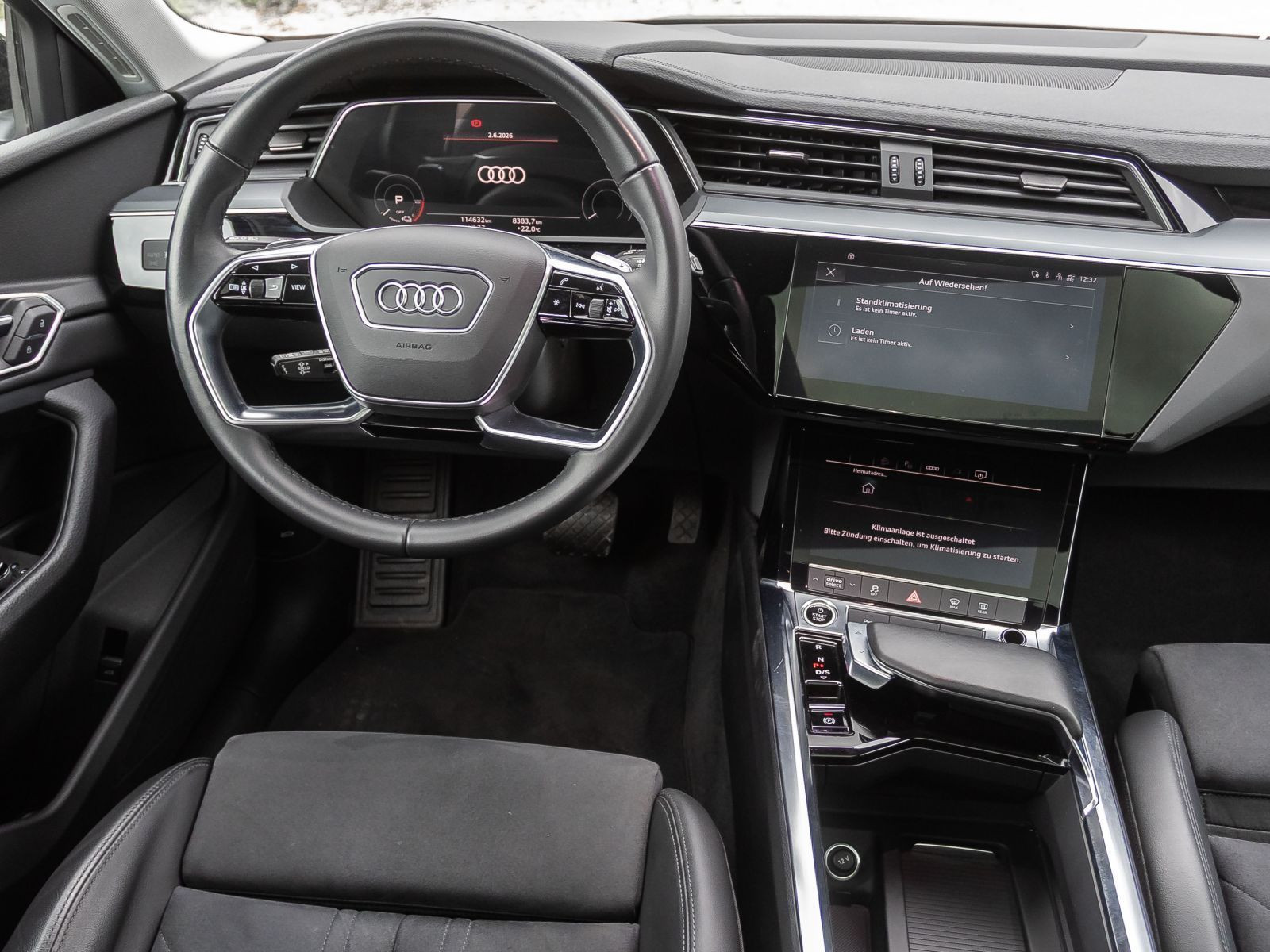 Audi e-tron advanced 55 qu Standklima Air Pano AHK ACC