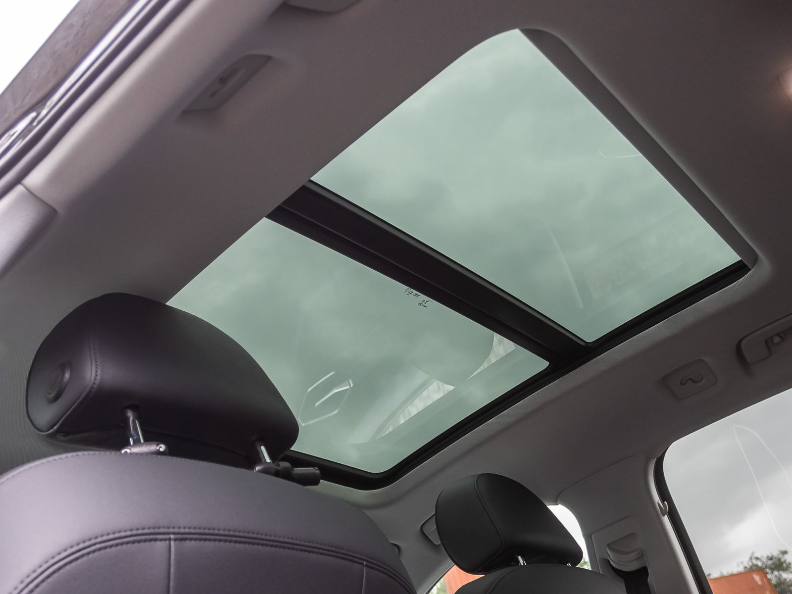 Audi e-tron advanced 55 qu Standklima Air Pano AHK ACC