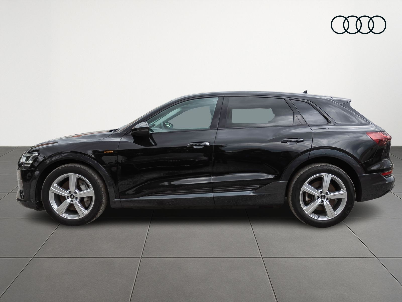Audi e-tron advanced 55 qu Standklima Air Pano AHK ACC