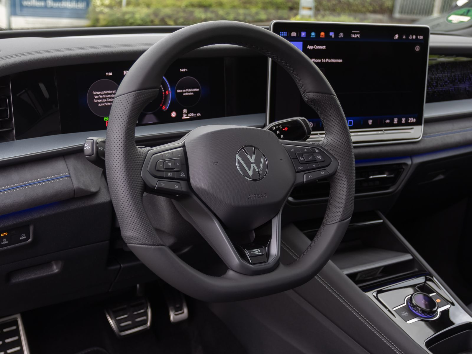 Volkswagen Tayron R-Line 2.0TDI 4M DSG Navi Matrix HuD Standhzg Panorama AHK
