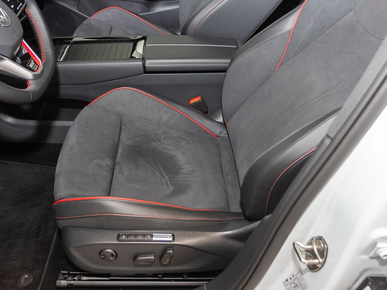 Volkswagen ID.7 Tourer GTX Navi Panorama ACC EPH HuD