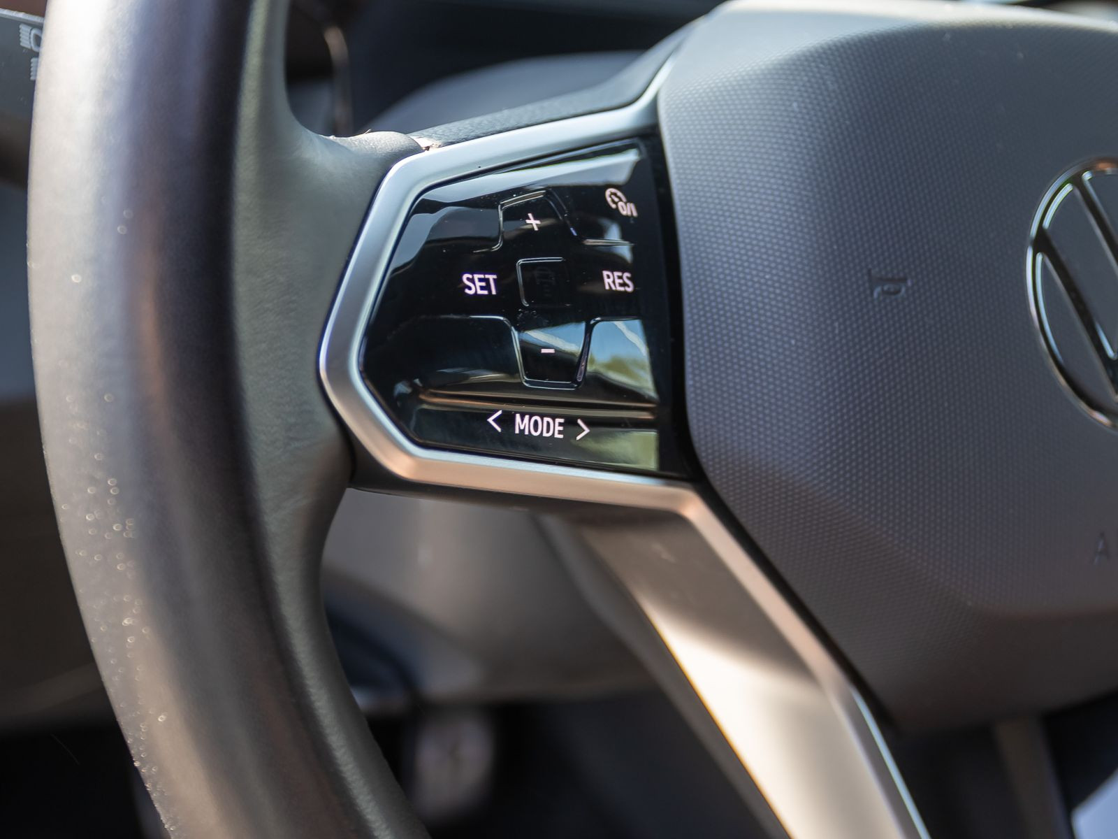 Volkswagen ID.4 Business Navi Matrix Standhzg ACC CarPlay