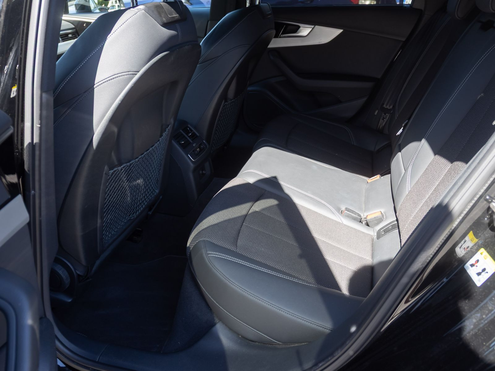 Audi A4 Avant S line 40TDI Stronic Navi LED GRA EPH DAB