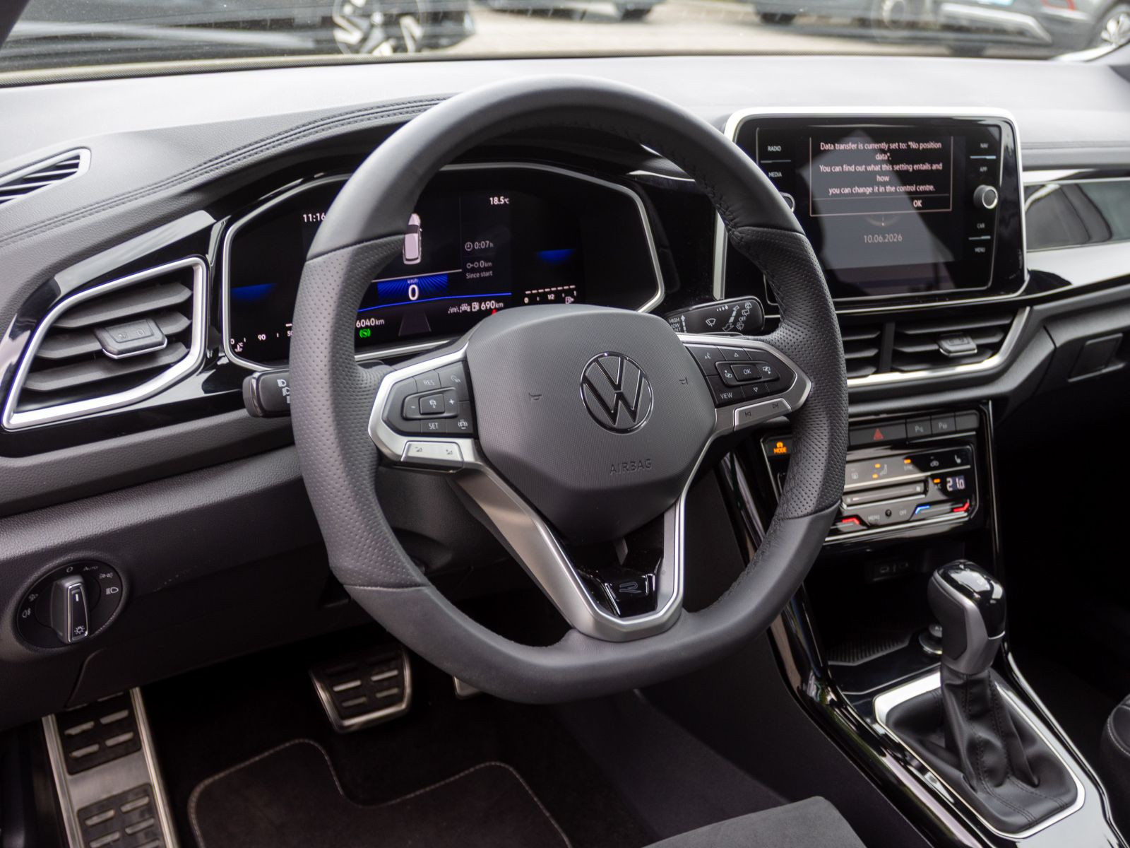 Volkswagen T-ROC 1.5 TSI DSG R-Line, Navi, LED, Rückfahrkamera, App-Connect, AHK