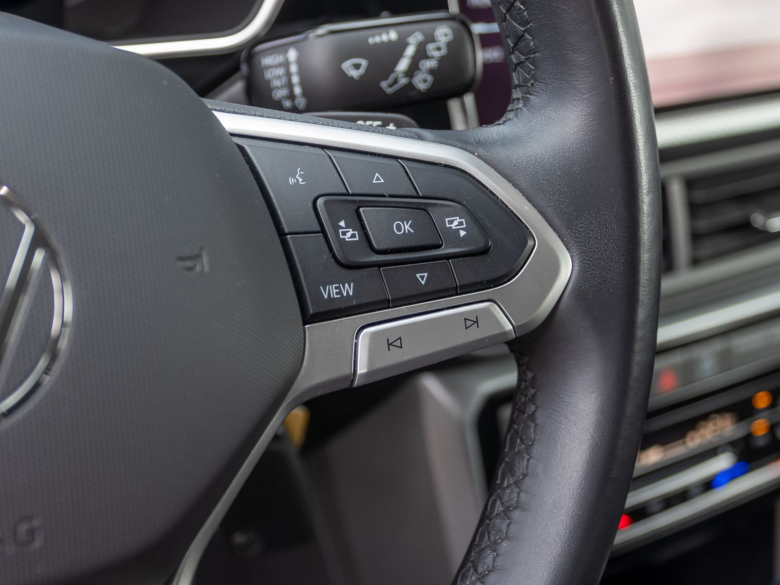 Volkswagen T-Cross 1.0 TSI DSG ACTIVE, ParkAssist, Rückfahrkamera, Digital Cockpit Pro, App-Connect