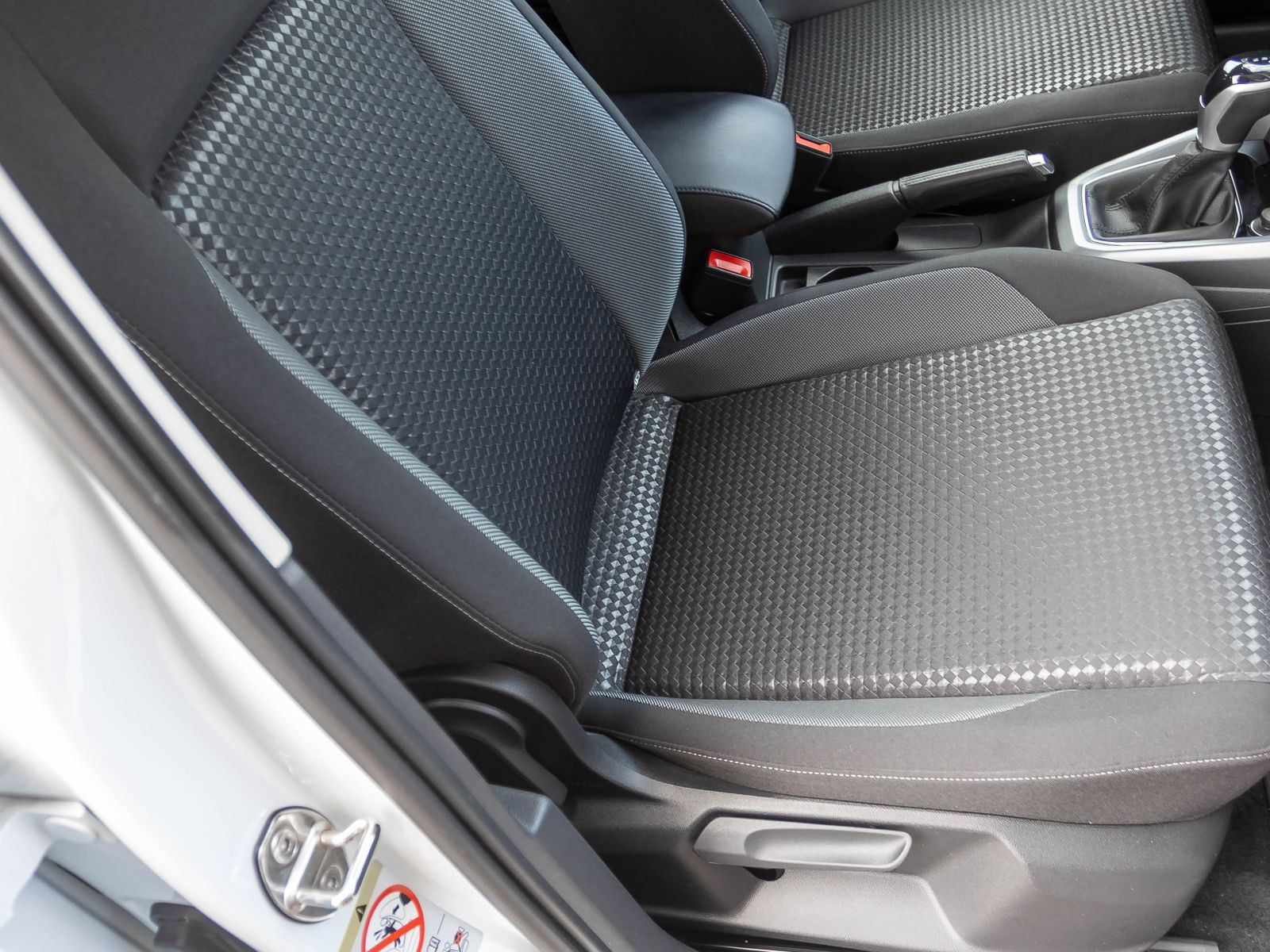 Volkswagen T-Cross 1.0 TSI DSG ACTIVE, ParkAssist, Rückfahrkamera, Digital Cockpit Pro, App-Connect