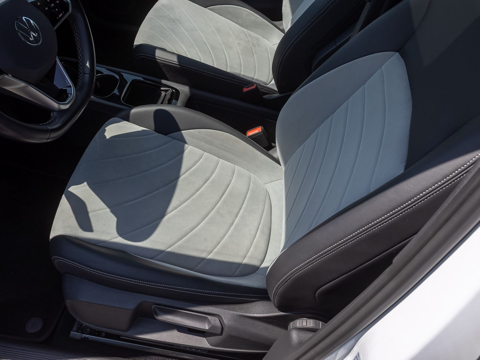 Volkswagen ID.3 Pro Performance, Navi, Panoramadach, LED-Matrix, App-Connect