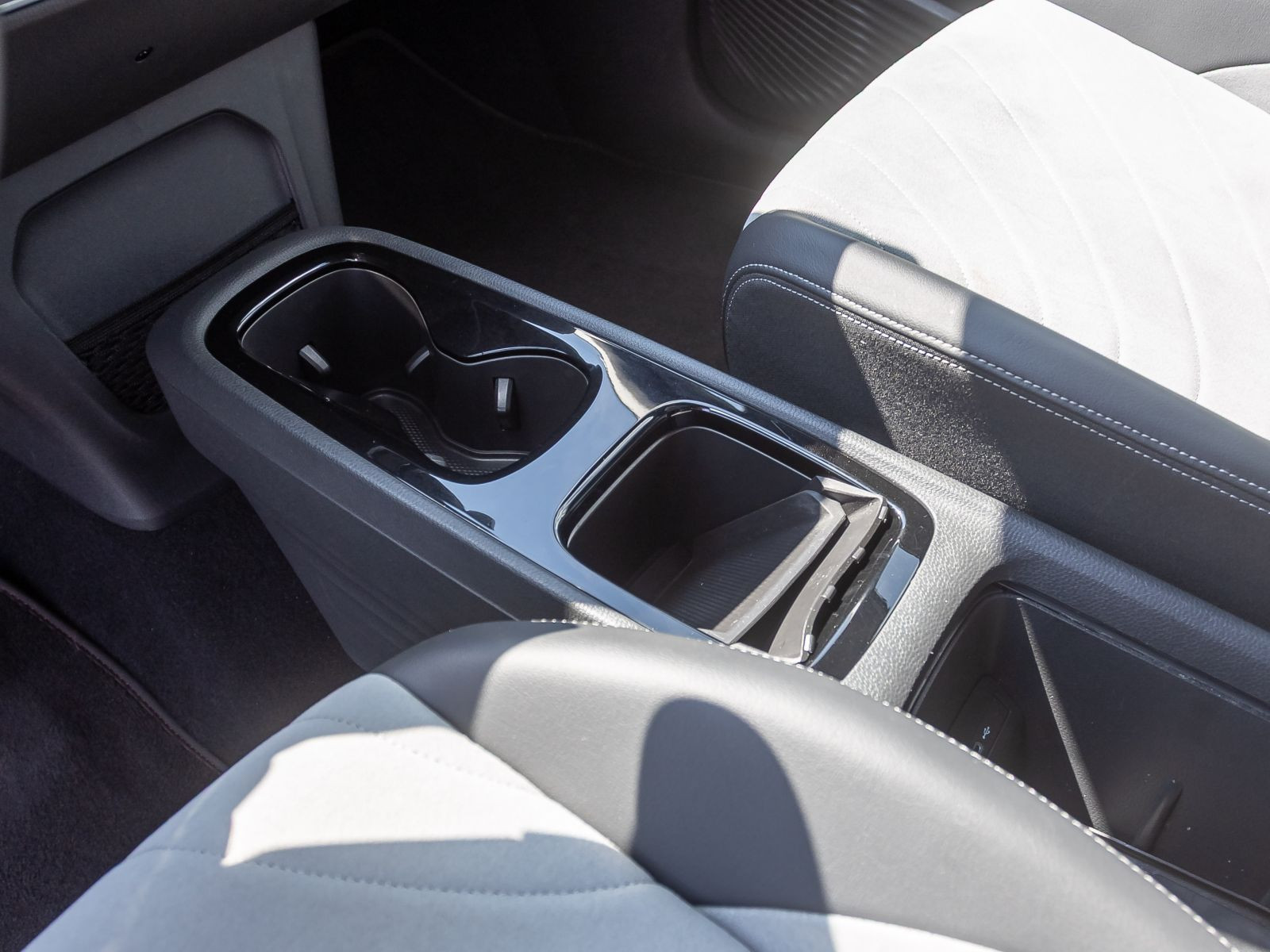 Volkswagen ID.3 Pro Performance, Navi, Panoramadach, LED-Matrix, App-Connect