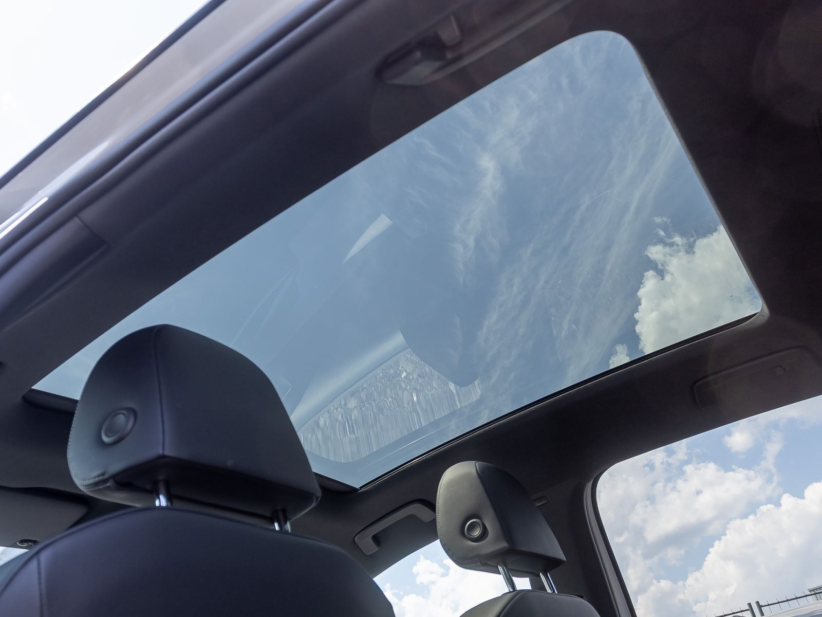 Volkswagen ID.3 Pro Performance, Navi, Panoramadach, LED-Matrix, App-Connect
