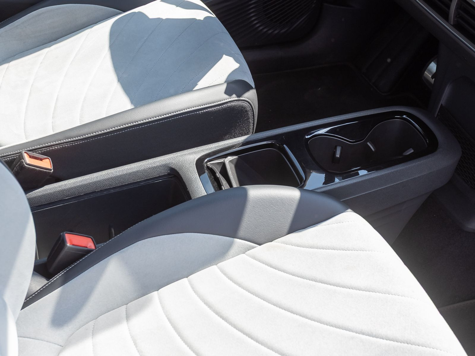 Volkswagen ID.3 Pro Performance, Navi, Panoramadach, LED-Matrix, App-Connect