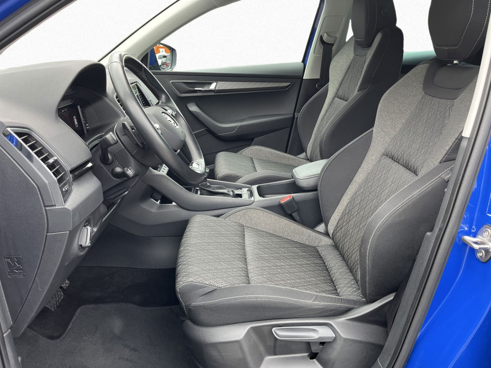 Skoda Karoq Style 2.0TDI 4x4 DSG Navi LED ACC EPH AHK