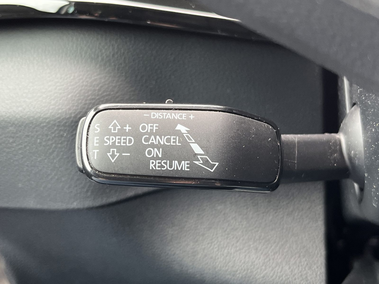 Skoda Karoq Style 2.0TDI 4x4 DSG Navi LED ACC EPH AHK