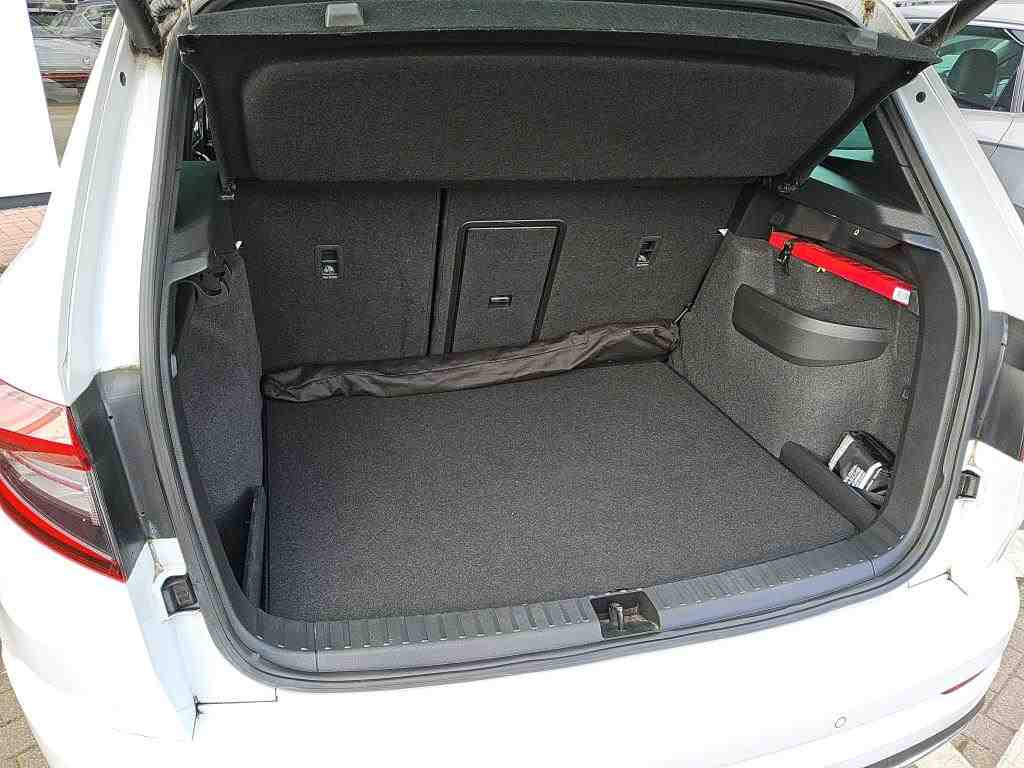 Skoda Karoq Sportline 2.0TSI 4x4 DSG Navi LED Panorama ACC AHK