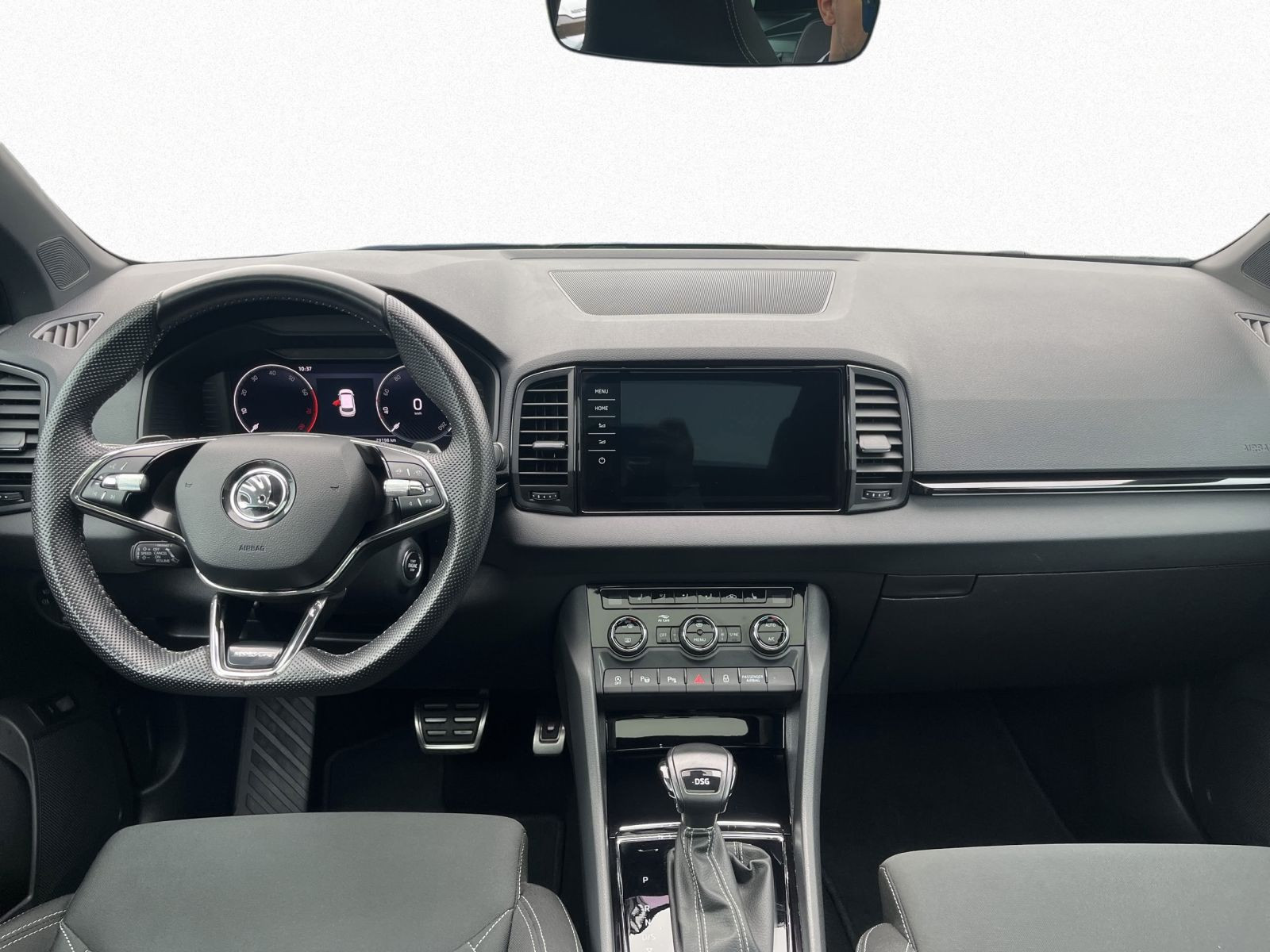 Skoda Karoq Sportline 1.5TSI DSG Navi LED Panorama ACC AHK