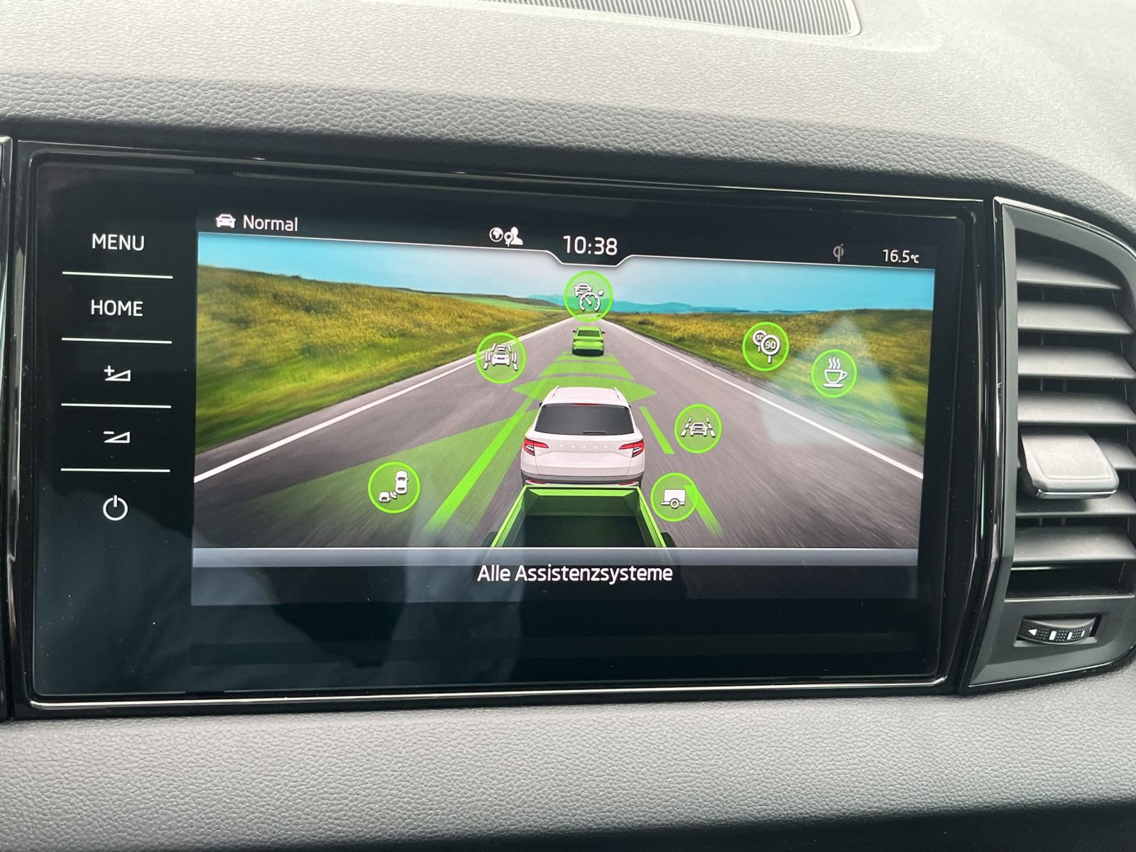 Skoda Karoq Sportline 1.5TSI DSG Navi LED Panorama ACC AHK