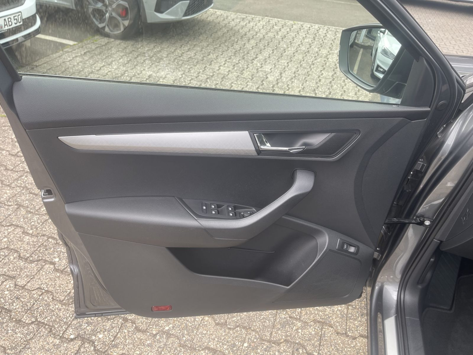 Skoda Karoq Ambition 1.5TSI DSG Navi LED ACC EPH AHK
